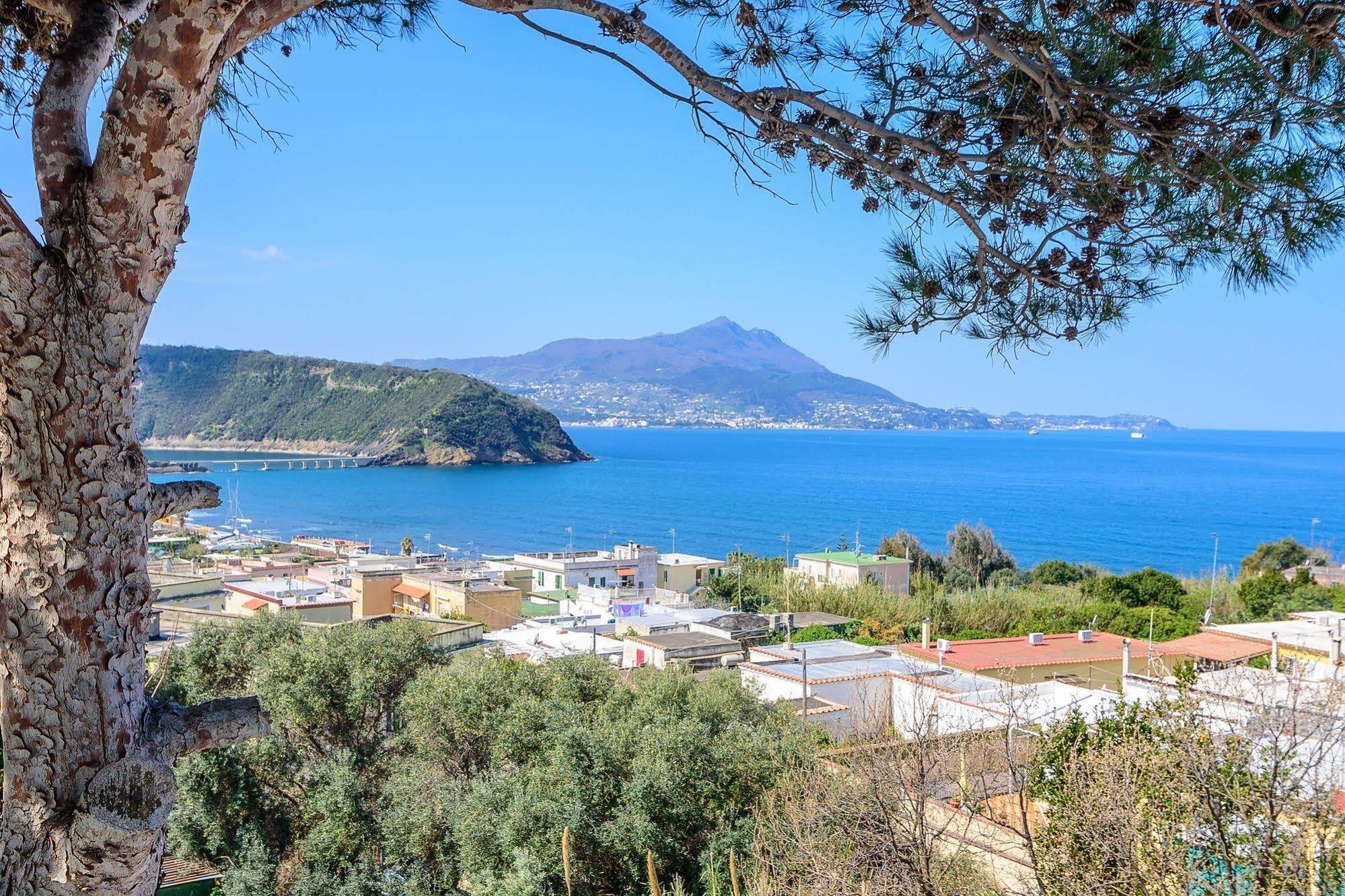 Hotel Riviera Procida Exterior foto